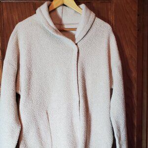 Lulu Lemon Wool Sherpa Light Cream Jacket with buttons and snaps Sz. 8